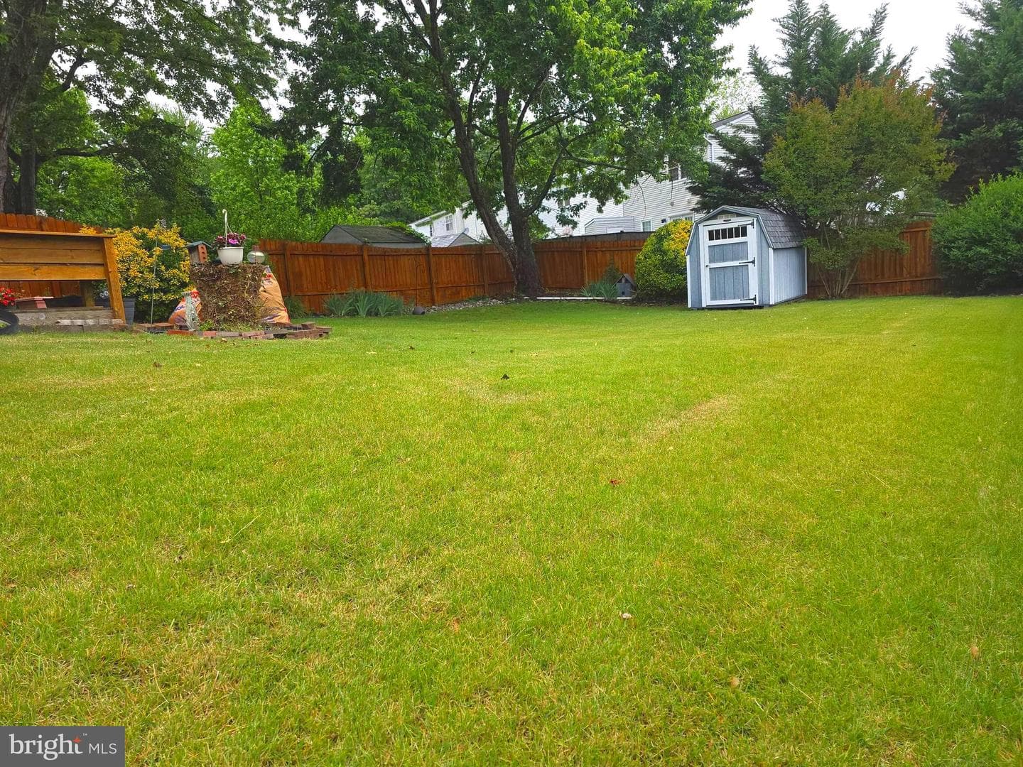 862 Holly Drive photo 34