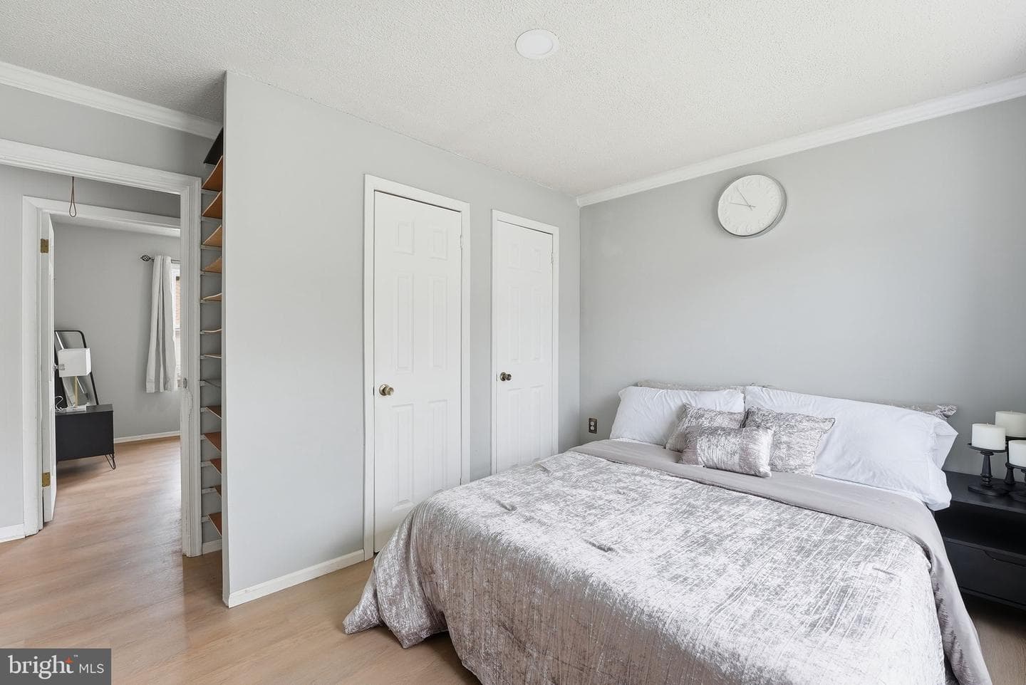 46 Circle Avenue photo 9
