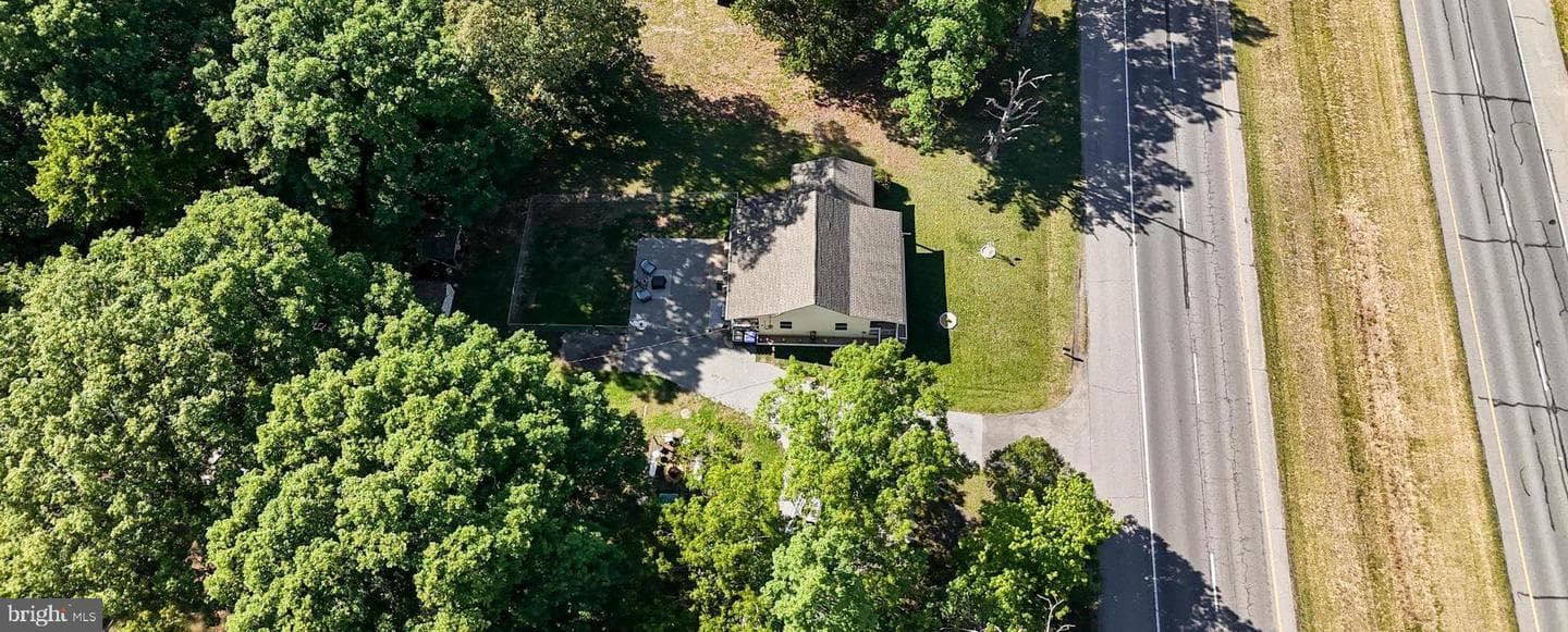 9609 Crain Highway photo 2