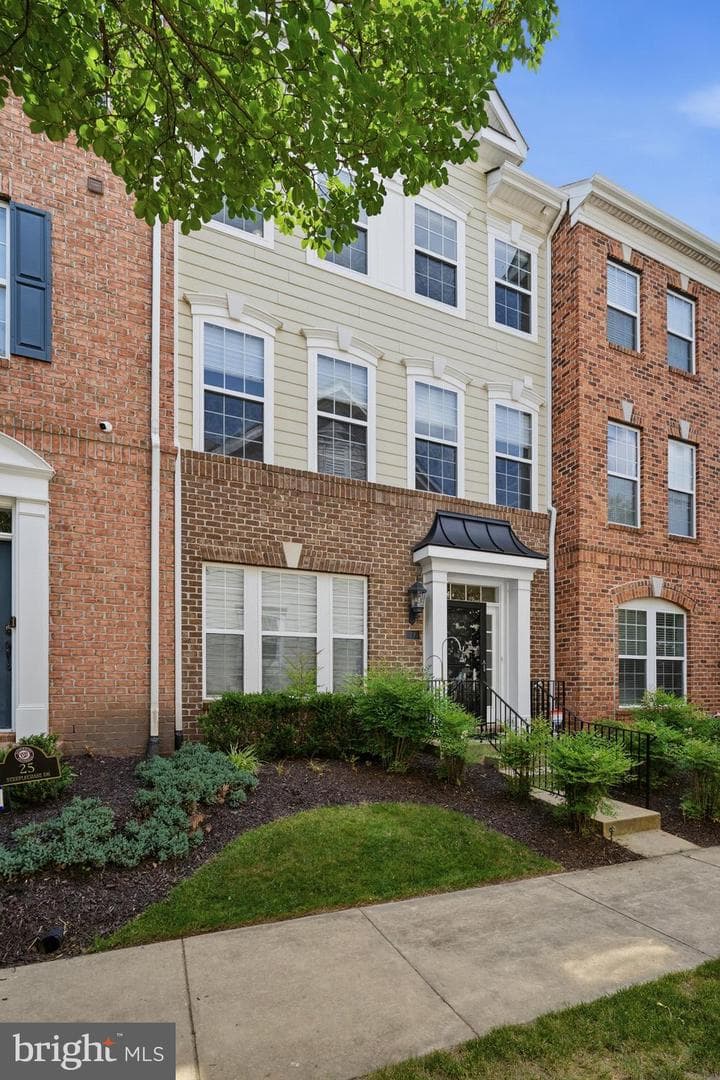 27 Steeplechase Drive photo 49