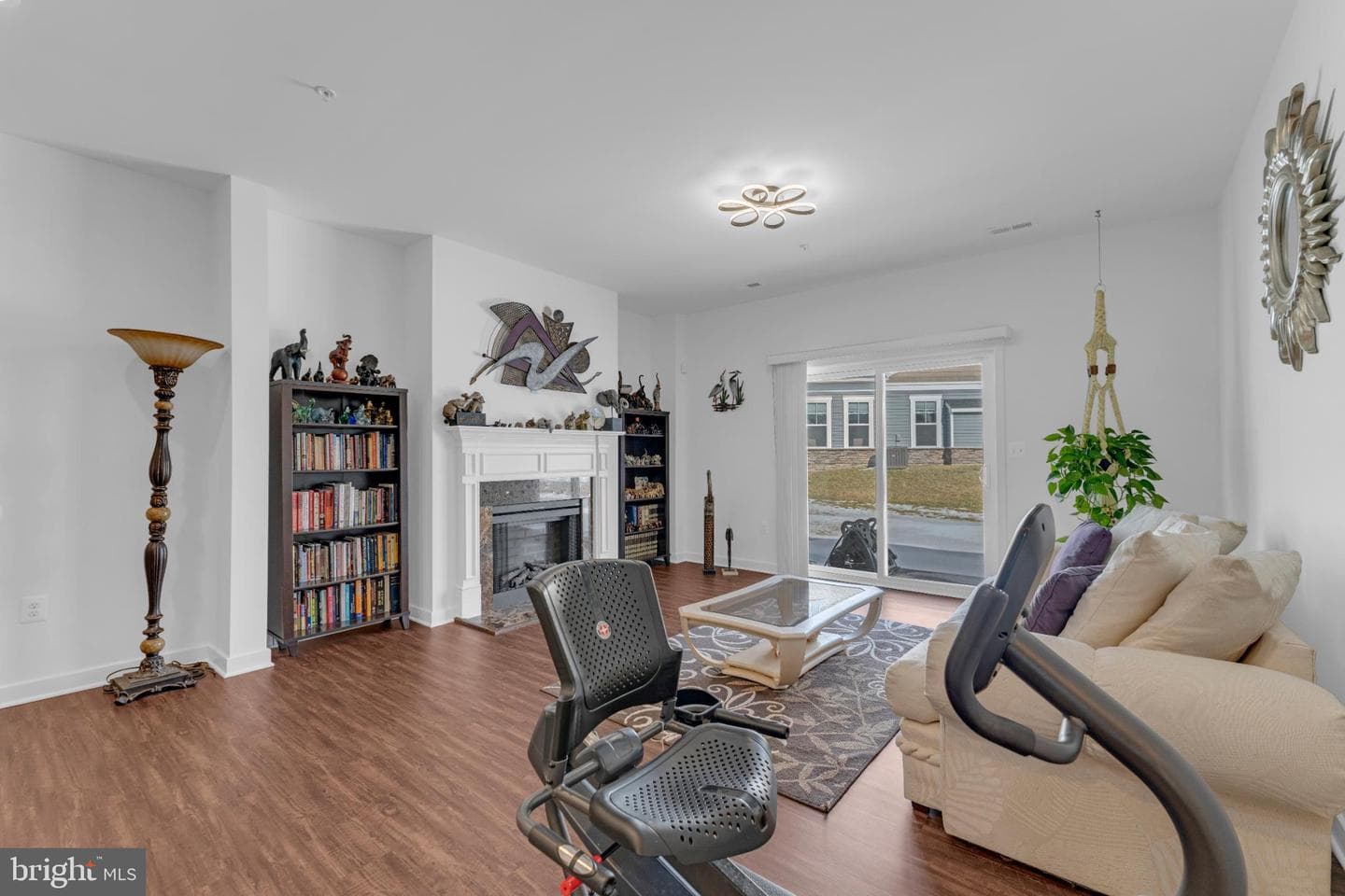 56 Camden Circle photo 7