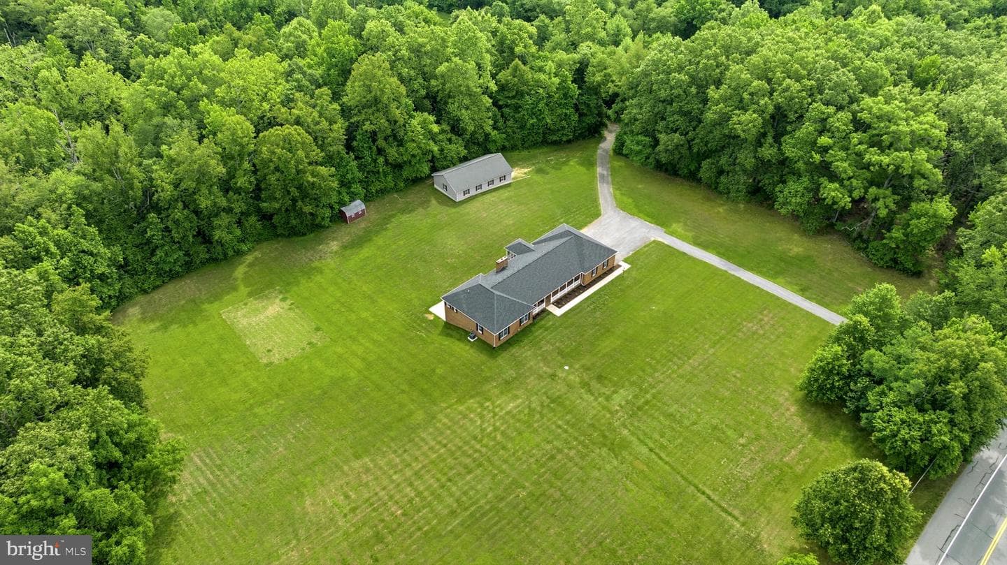 4570 Hawthorne Road photo 72