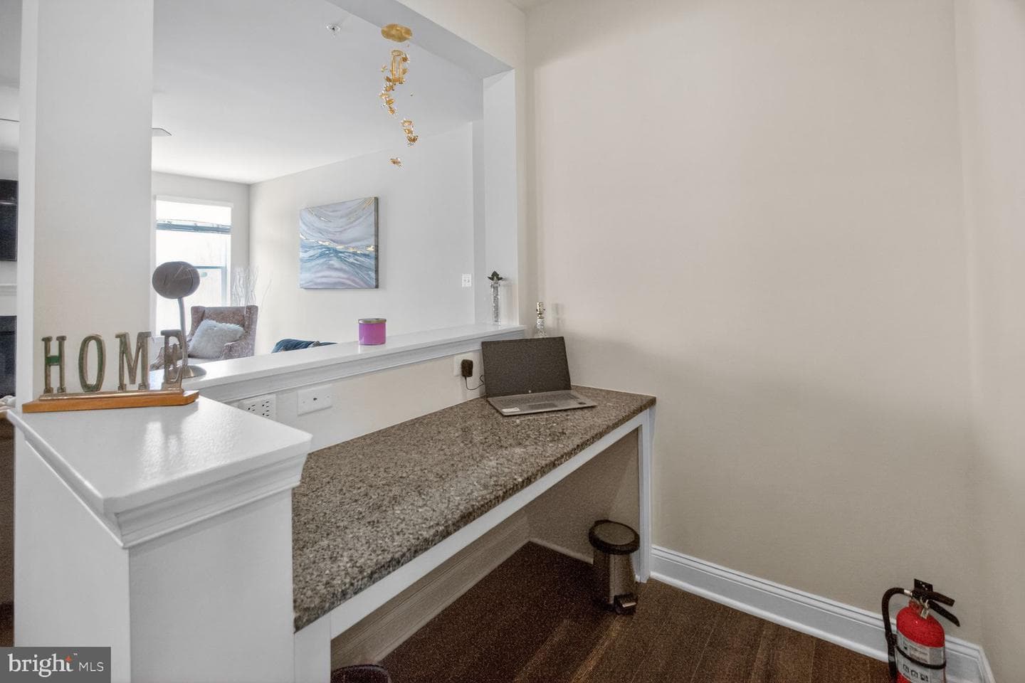 5451 Dundee Lane photo 14