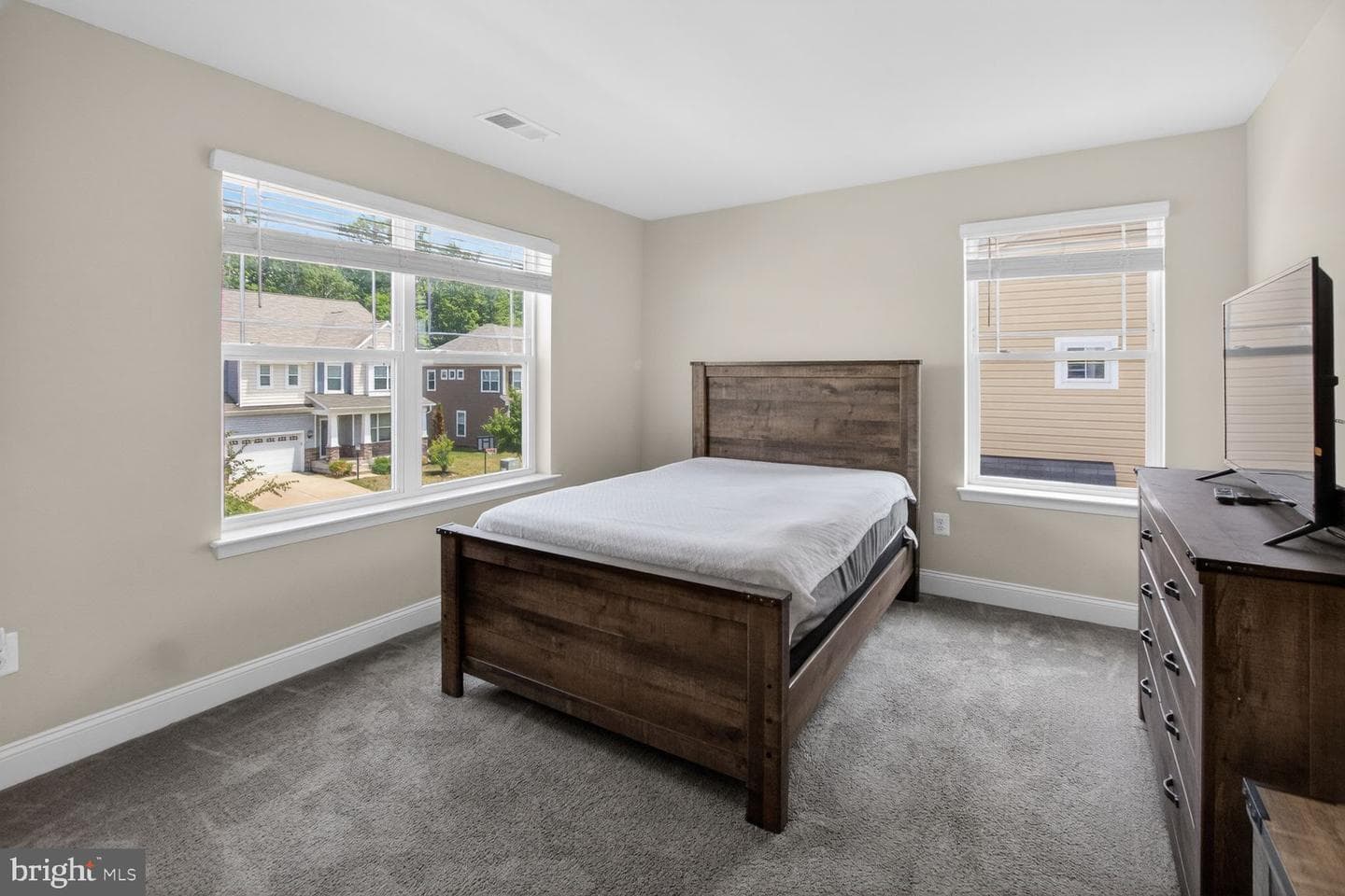 5451 Dundee Lane photo 30