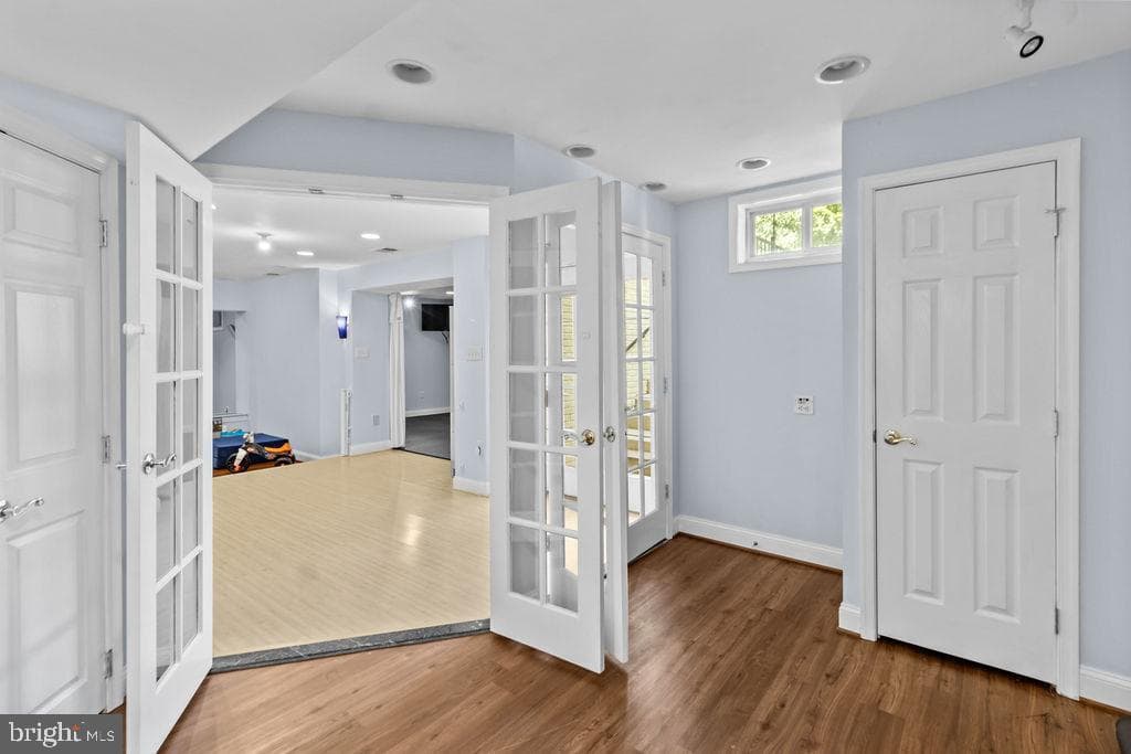 8085 Norwich Court photo 21