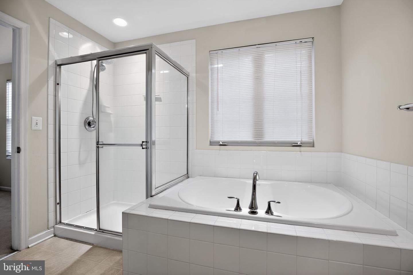 5061 Ottawa Park Place photo 25