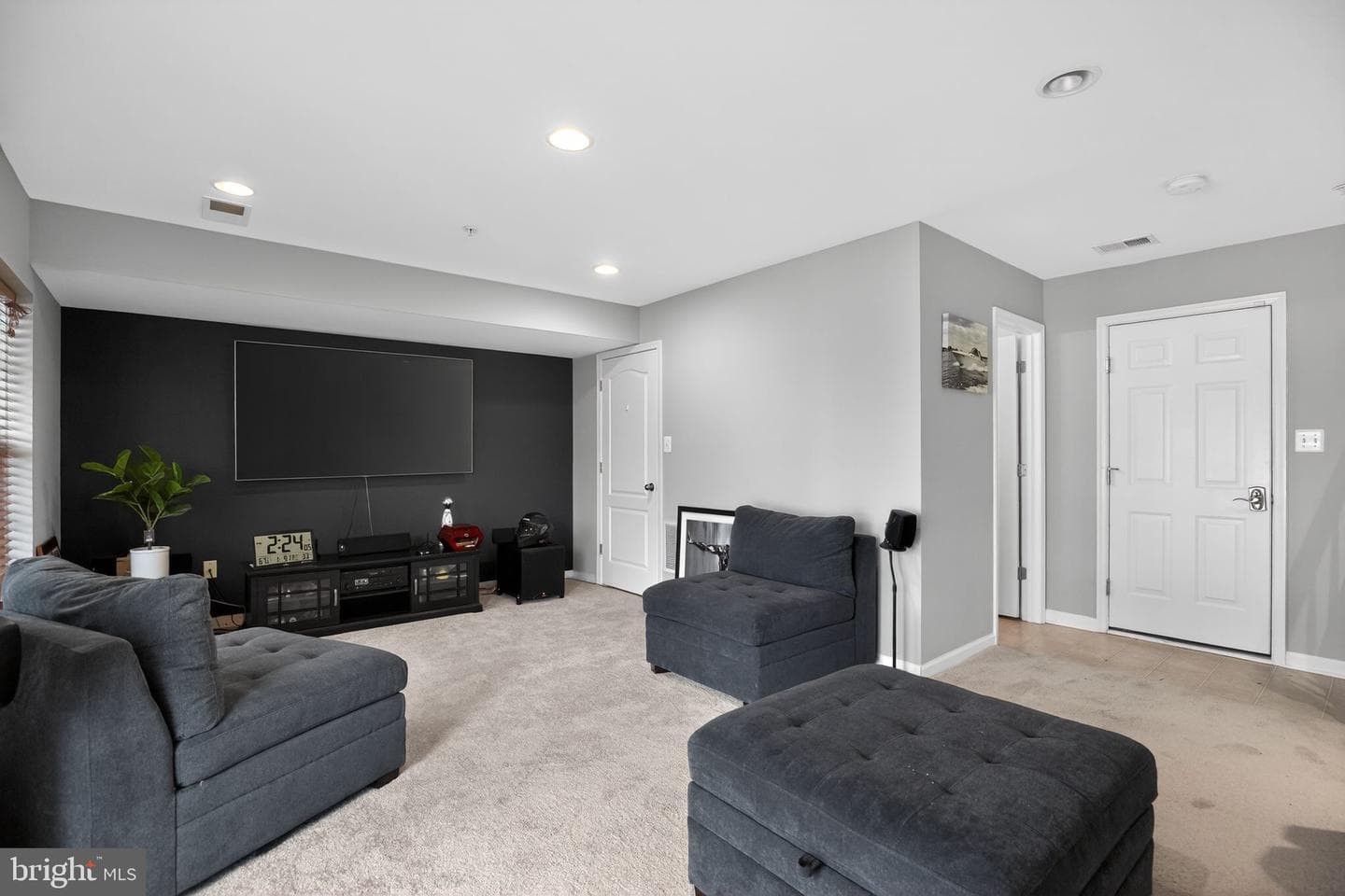 5061 Ottawa Park Place photo 31