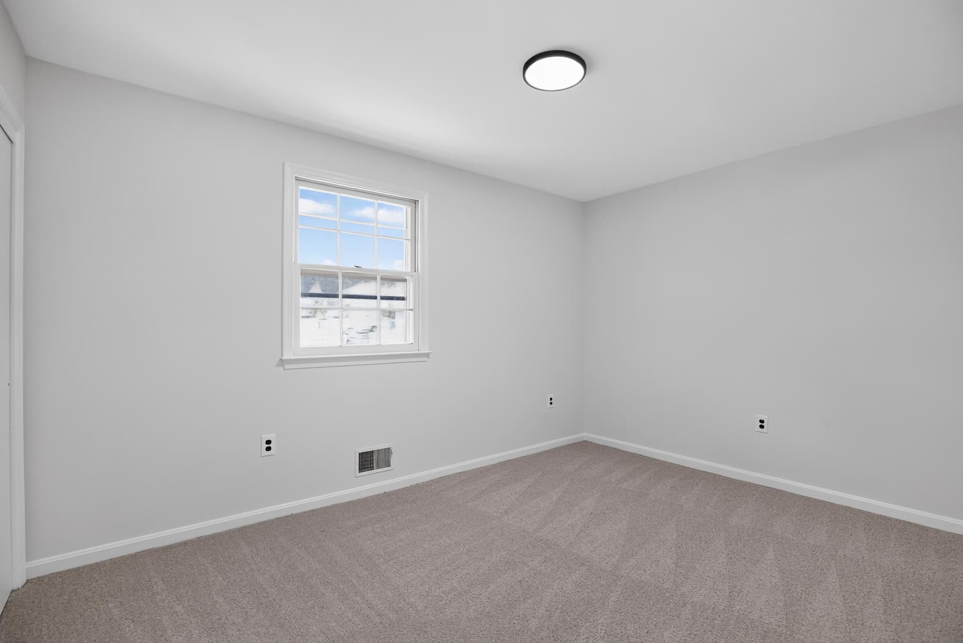 2260 Bridle Path Drive photo 13
