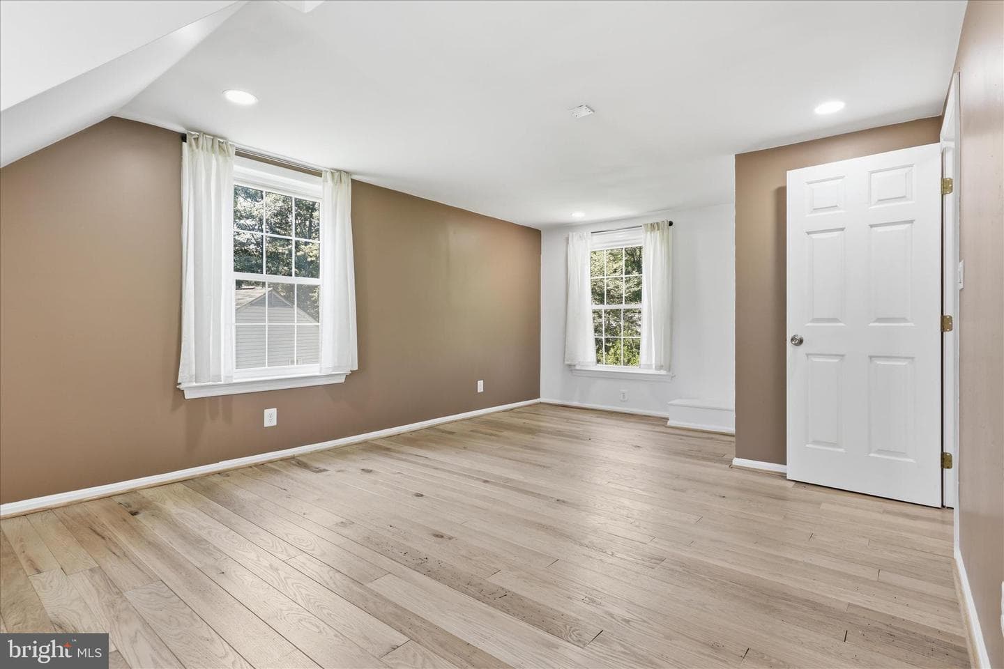 3454 Tamarack Court photo 29
