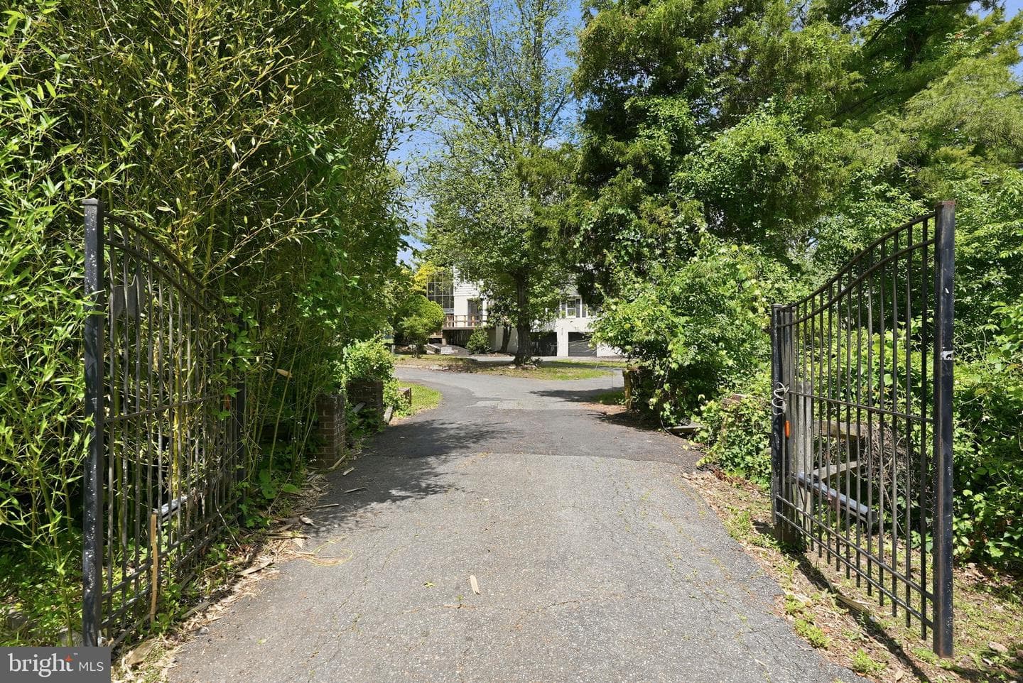 1100 Cataway Place photo 5