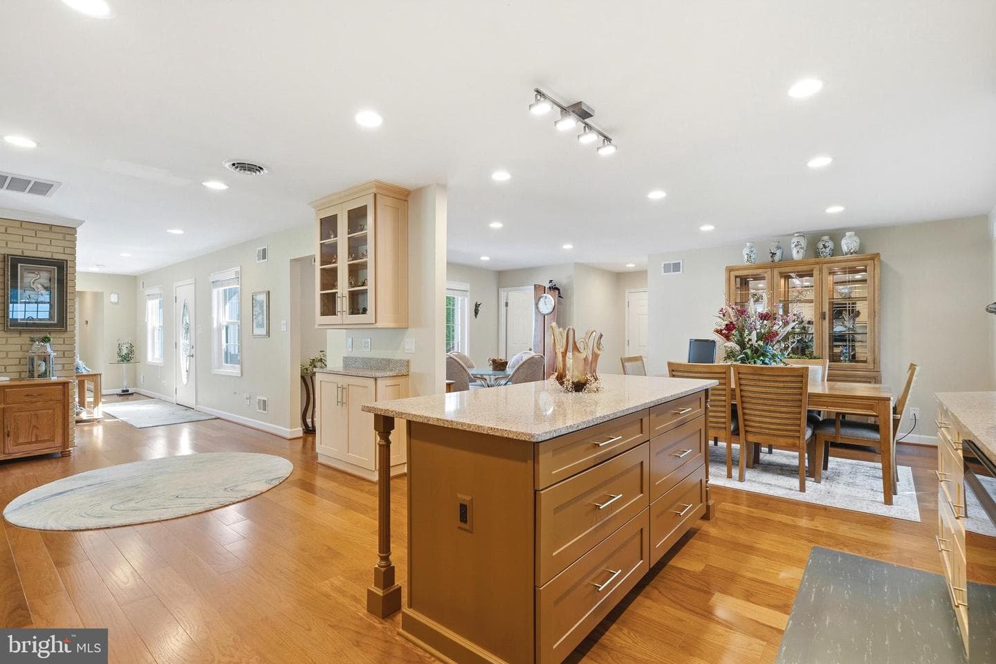 18 Quailwood Parkway photo 40
