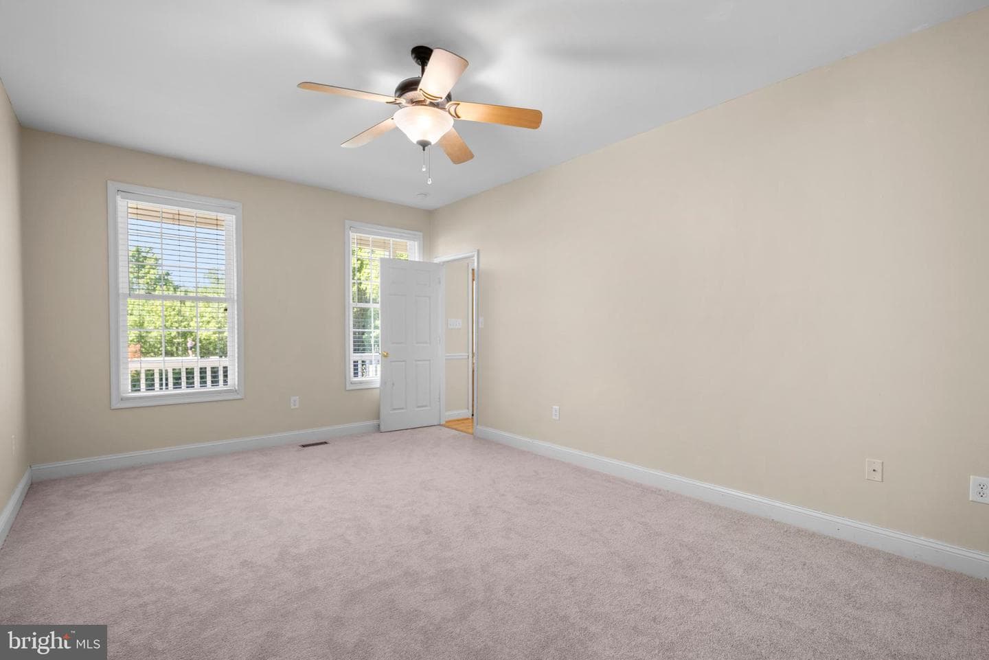 7425 Sandy Bottom Court photo 25