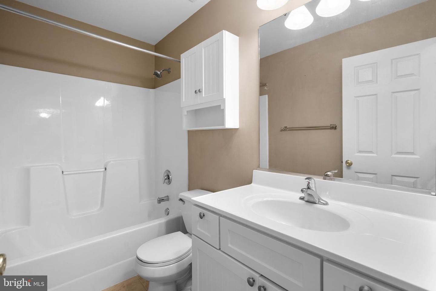 7425 Sandy Bottom Court photo 32