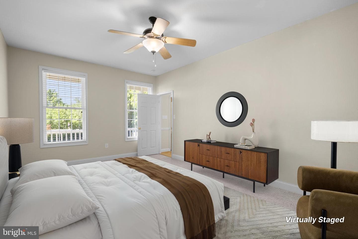 7425 Sandy Bottom Court photo 5