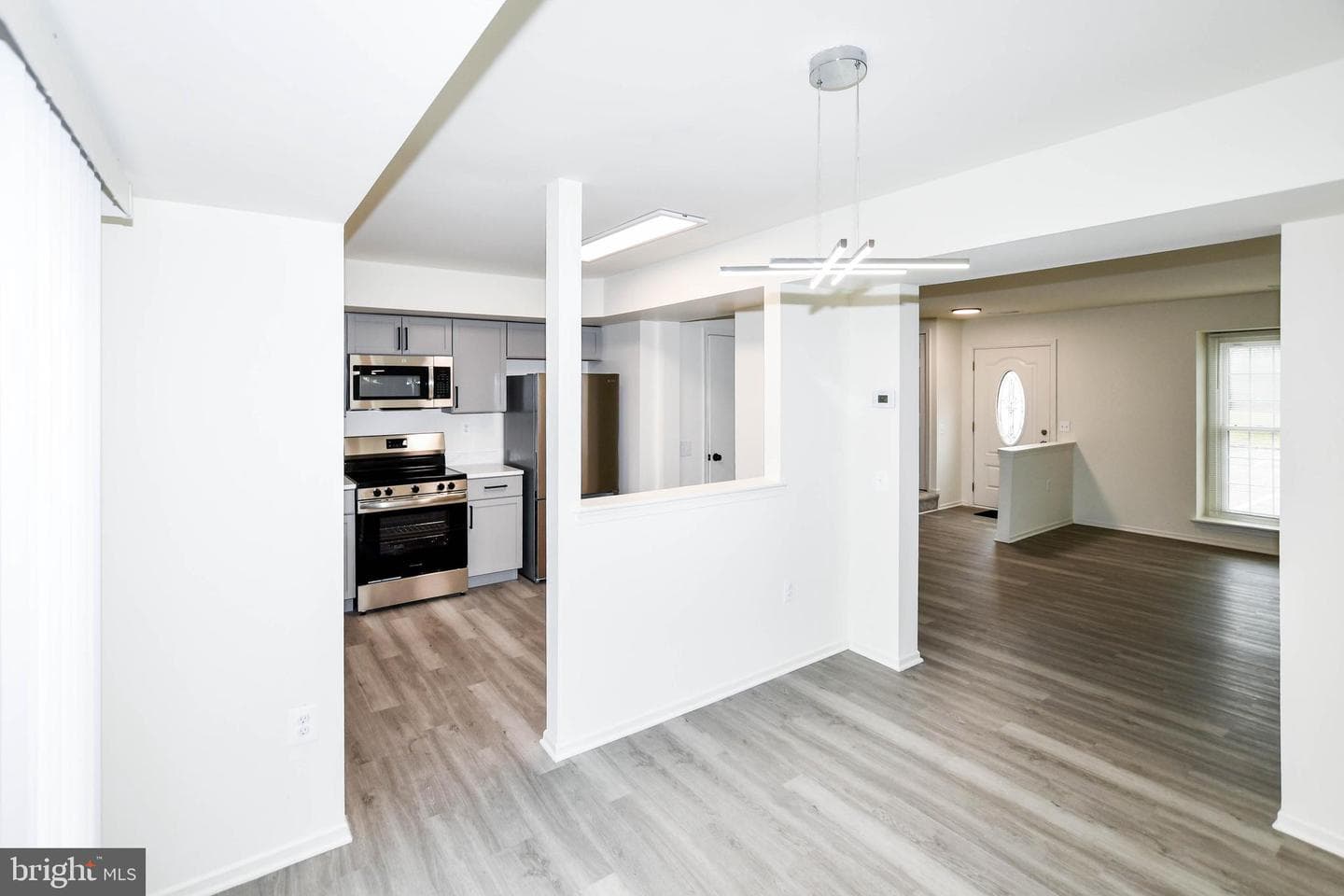 3705 Kempsford Field Place photo 13
