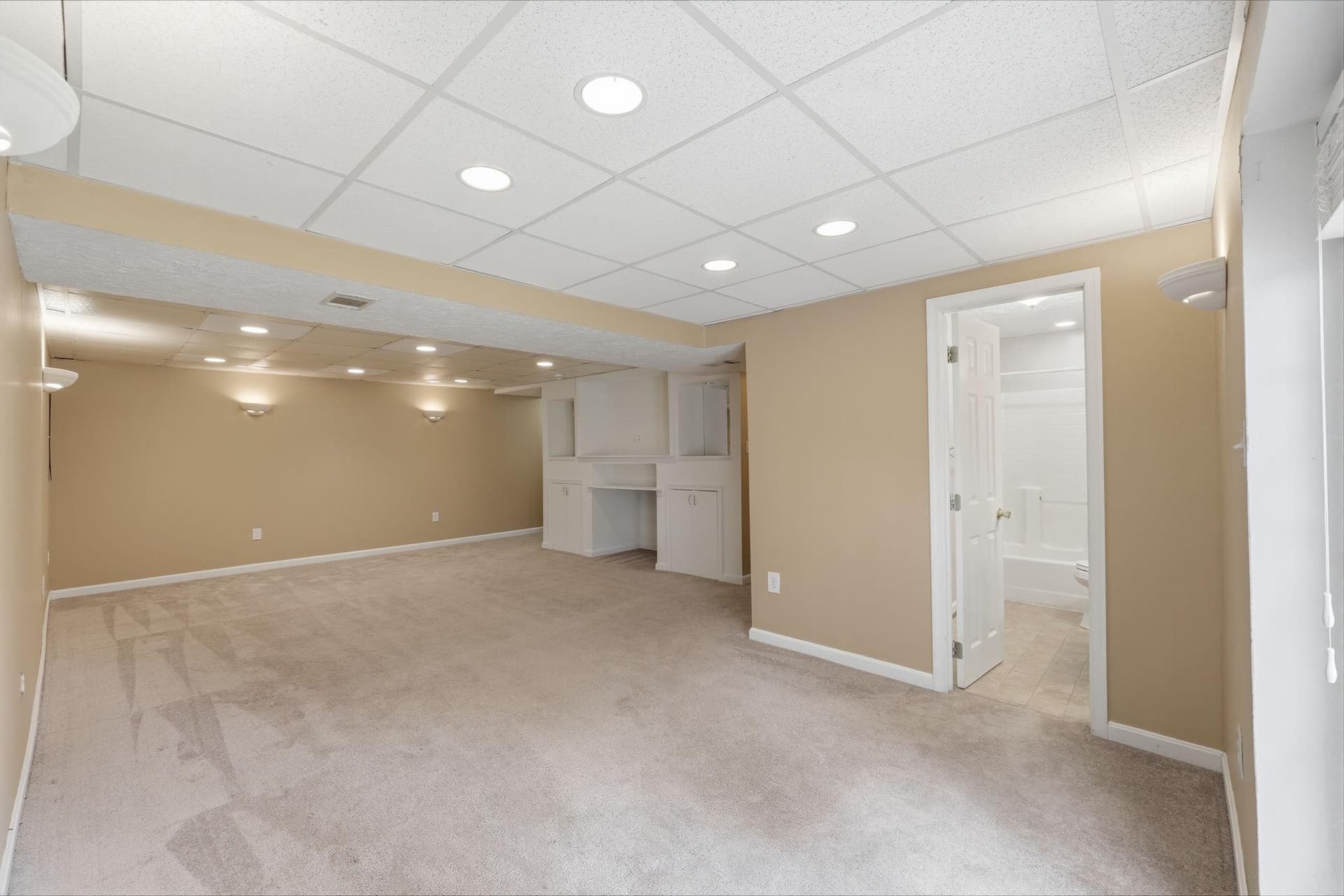 2701 Cotoneaster Court photo 40