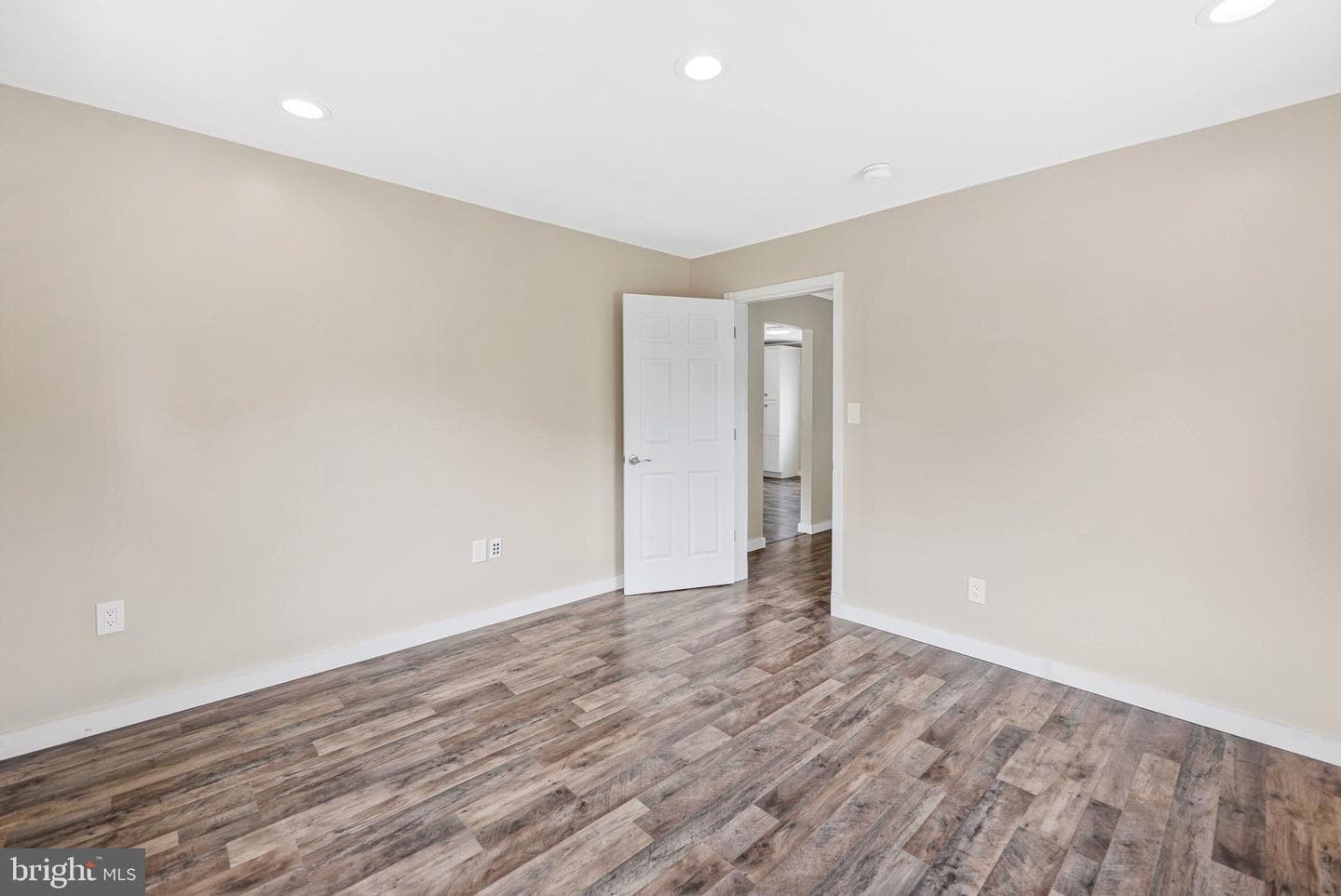 3801 Gardiner Road photo 37