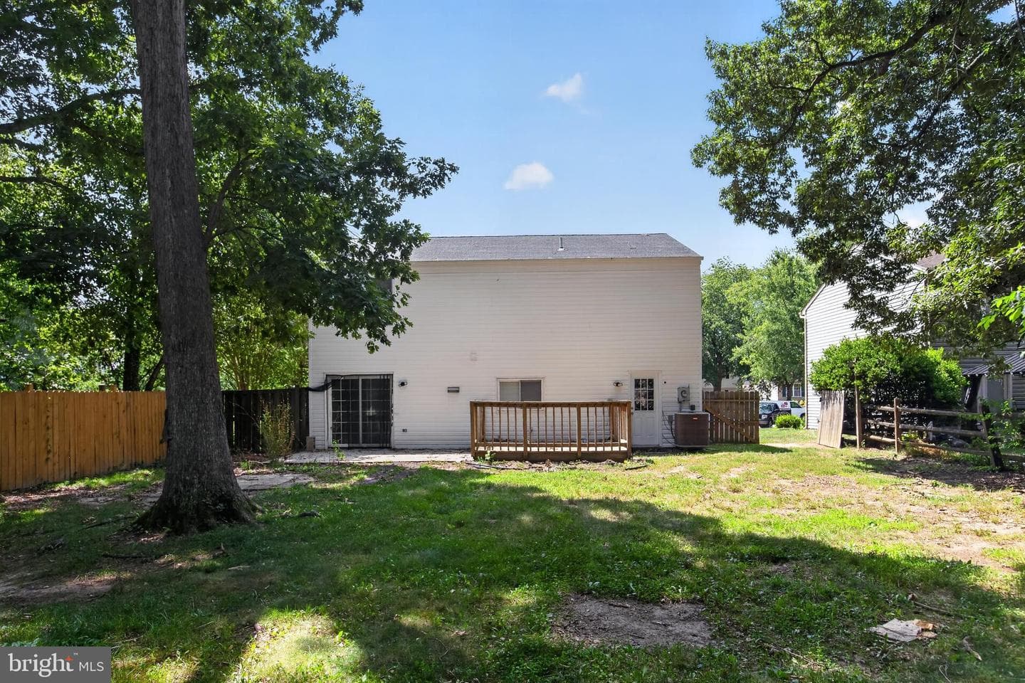 2421 York Court photo 29