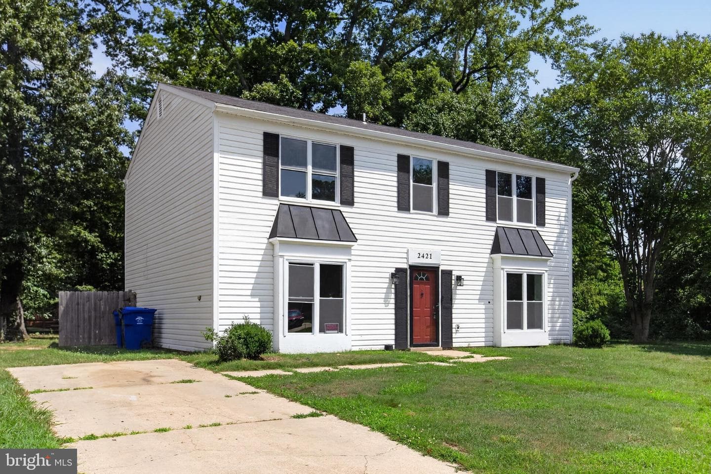 2421 York Court photo 3
