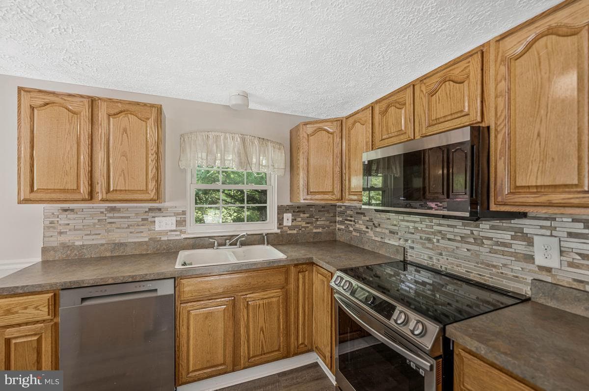 2300 Valley Oak Court photo 12