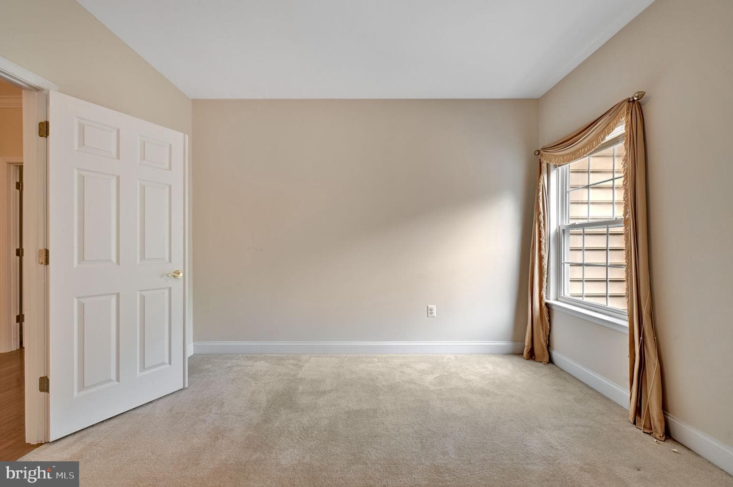 7980 Norwich Court photo 18