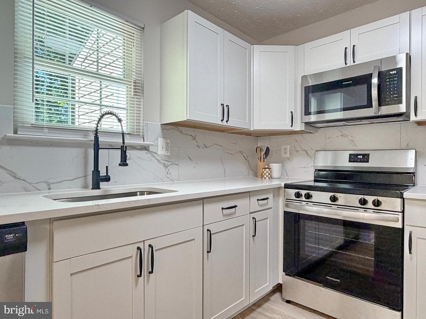 16 Chinaberry Lane photo 9