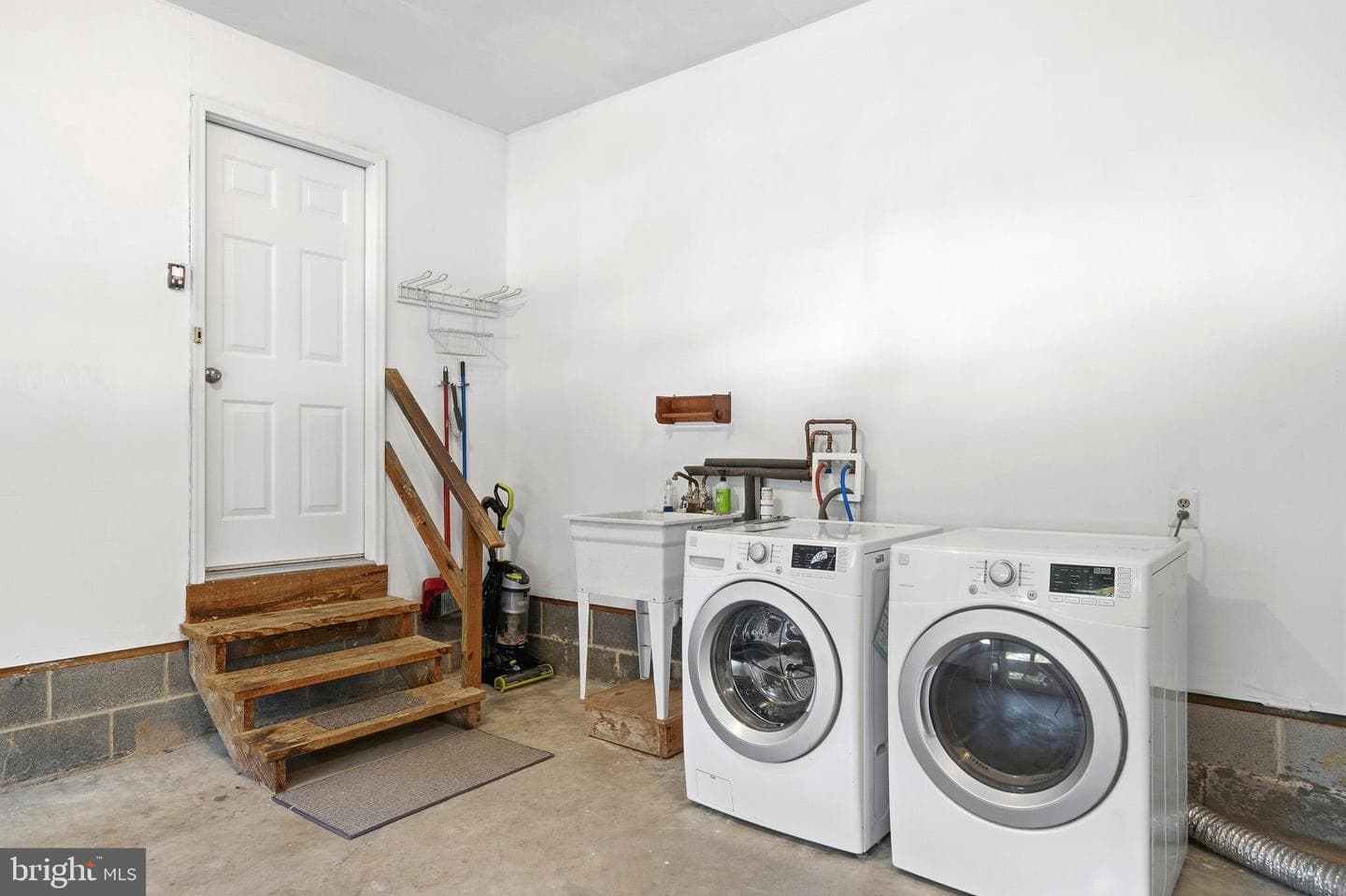 8631 Kentucky Avenue photo 36