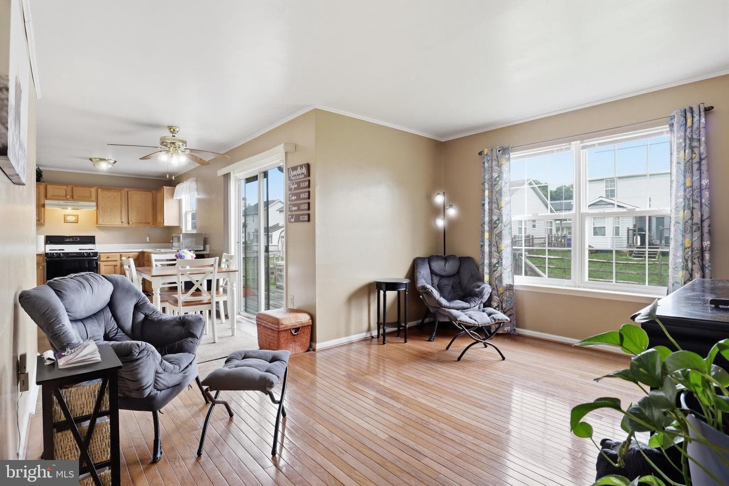 3869 Shiner Court photo 17