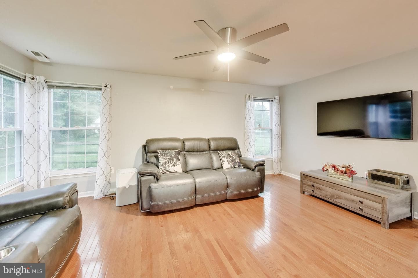 5507 Skipjack Court photo 16