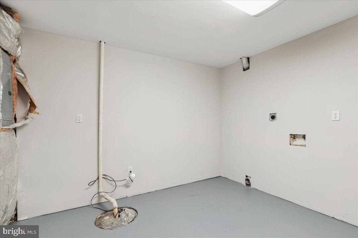 2577 Bolinbrook Court photo 17