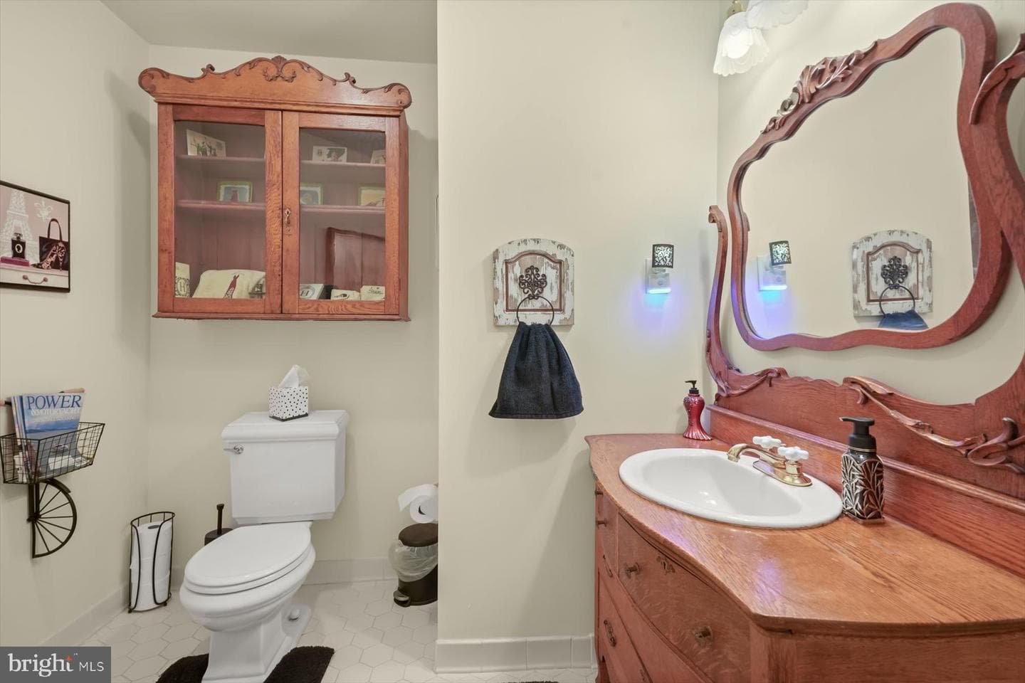 7635 Carley Drive photo 11