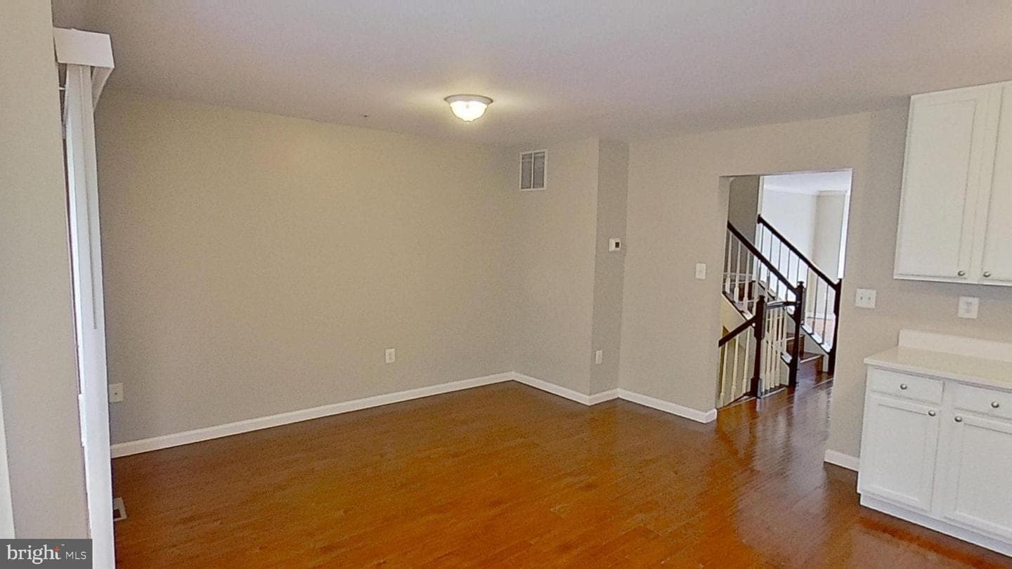 2729 Stanford Place photo 8