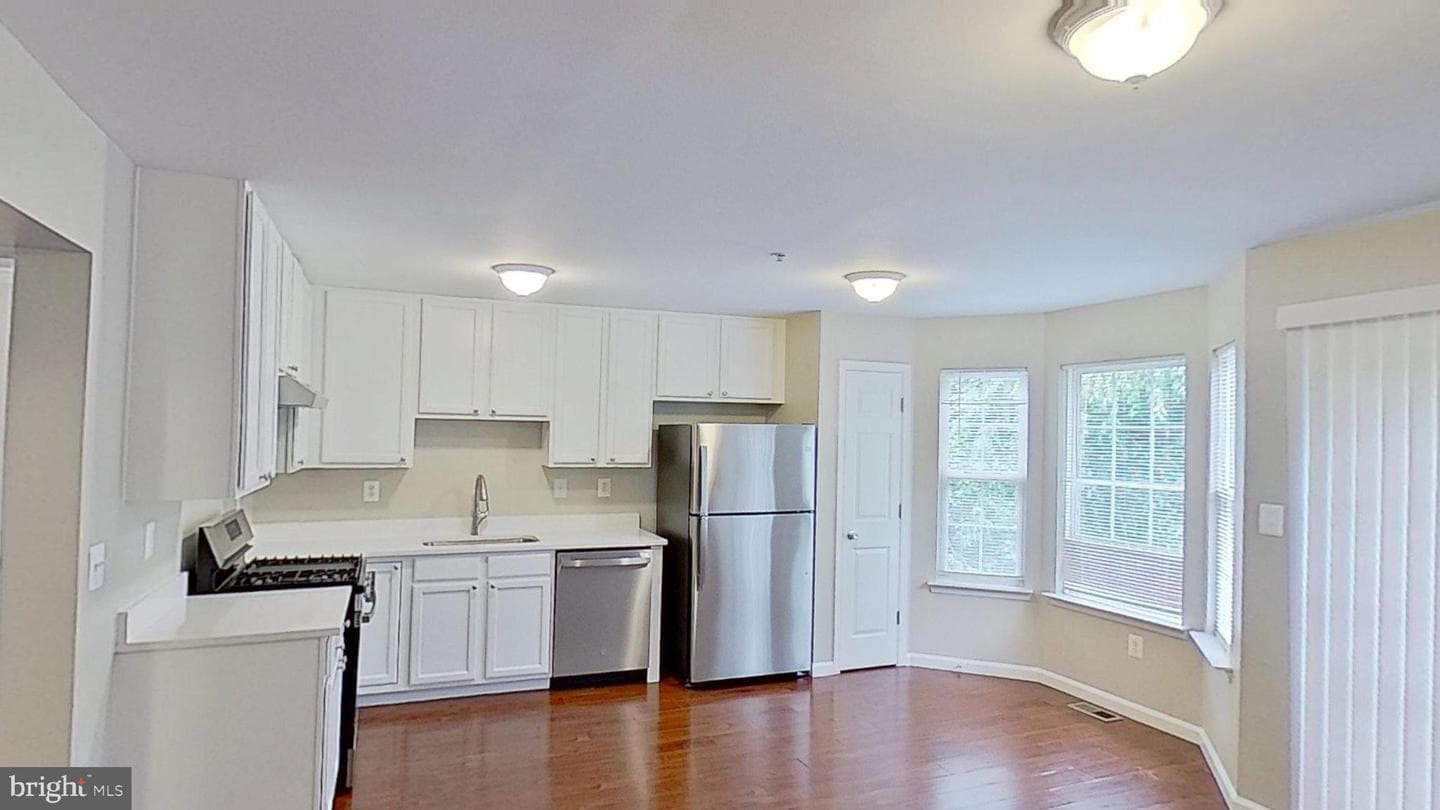 2729 Stanford Place photo 9