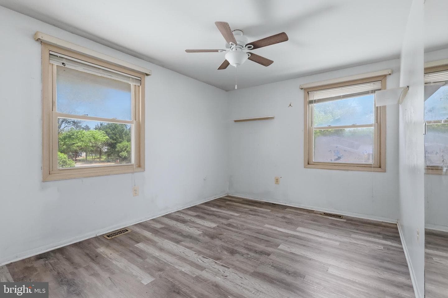 5418 Lucy Drive photo 17