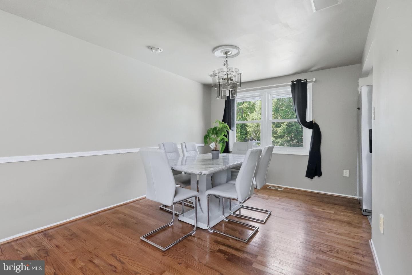 5418 Lucy Drive photo 7
