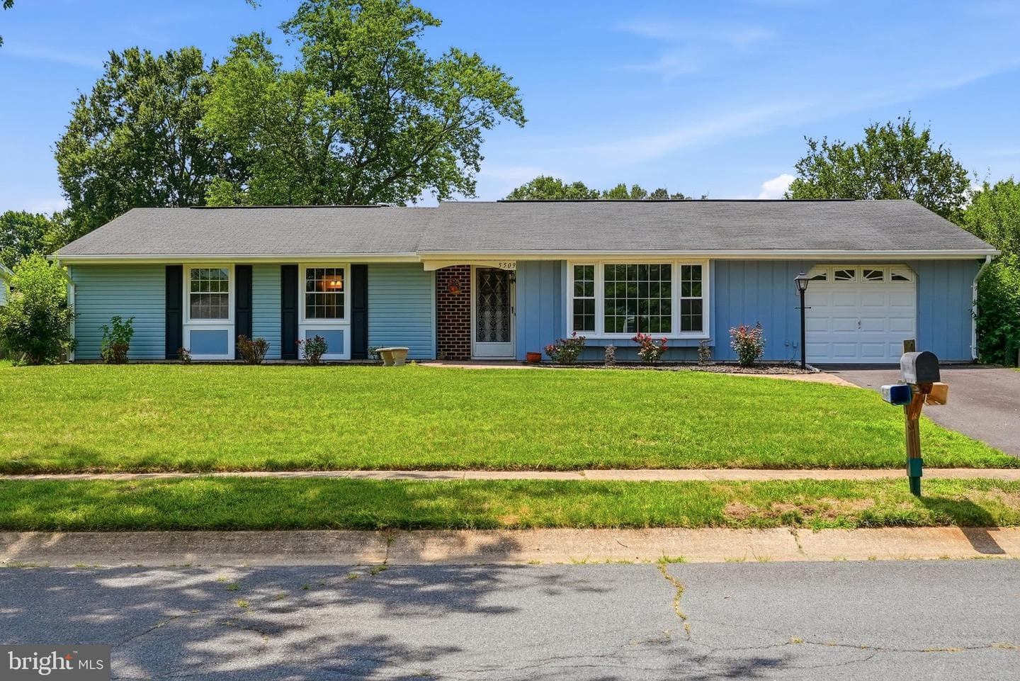 5509 Jeffrey Circle photo 28