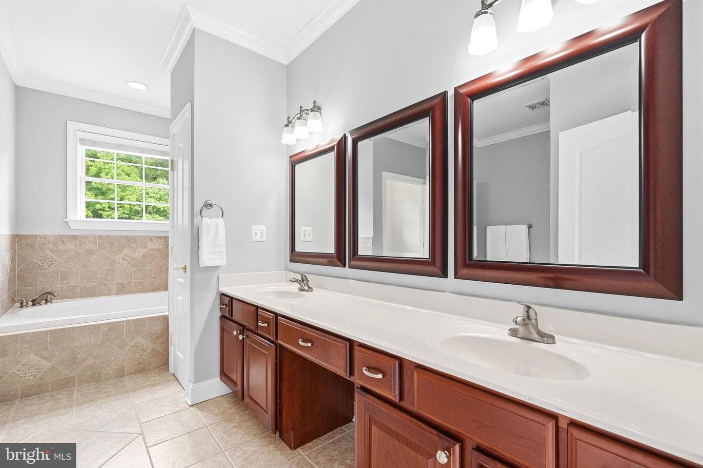 4570 Hawthorne Road photo 33
