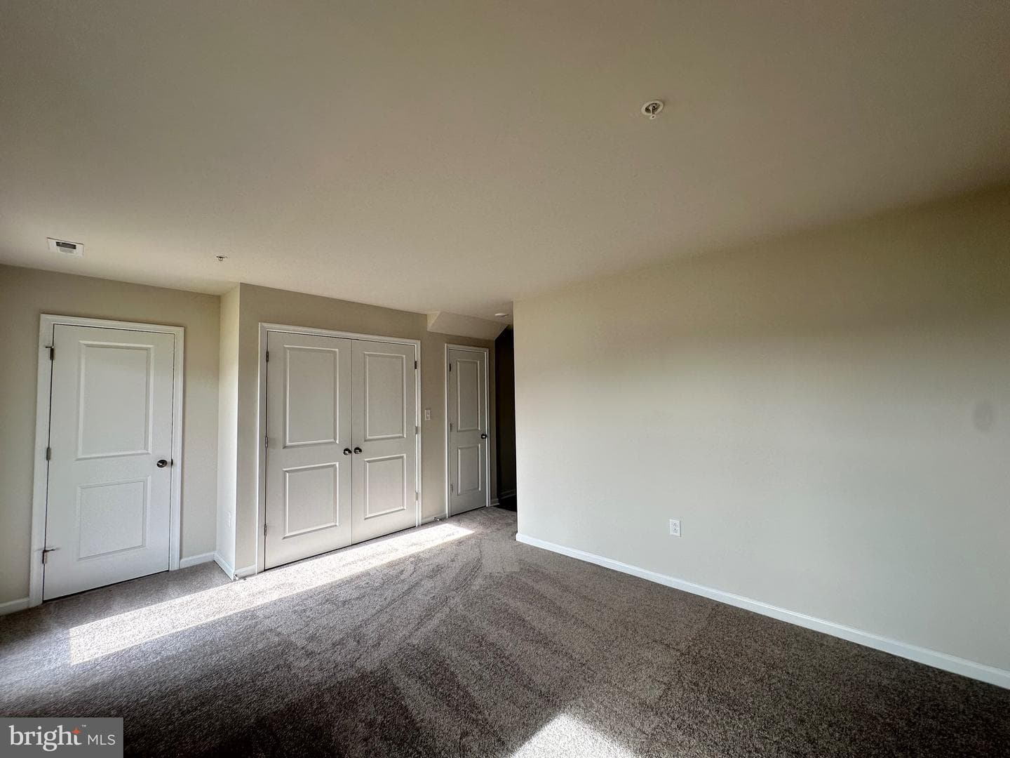 5528 Aberdeen Place photo 4