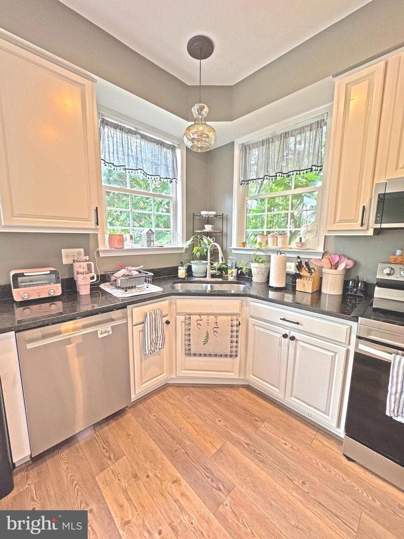 1004 Oats Drive photo 7