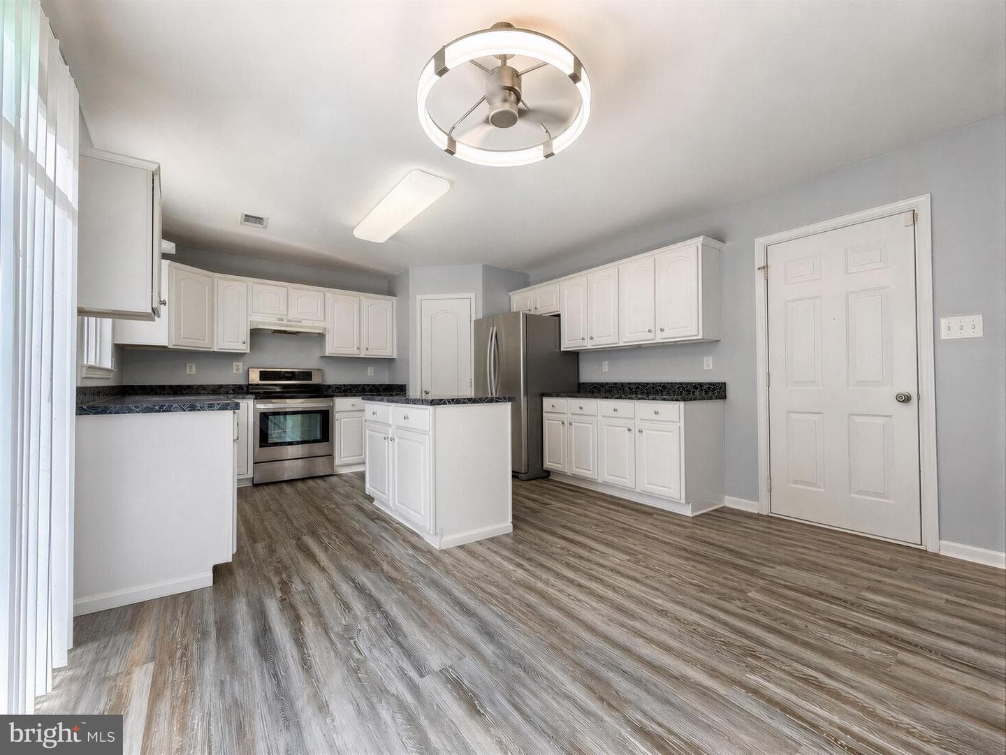 11435 Westmont Court photo 8
