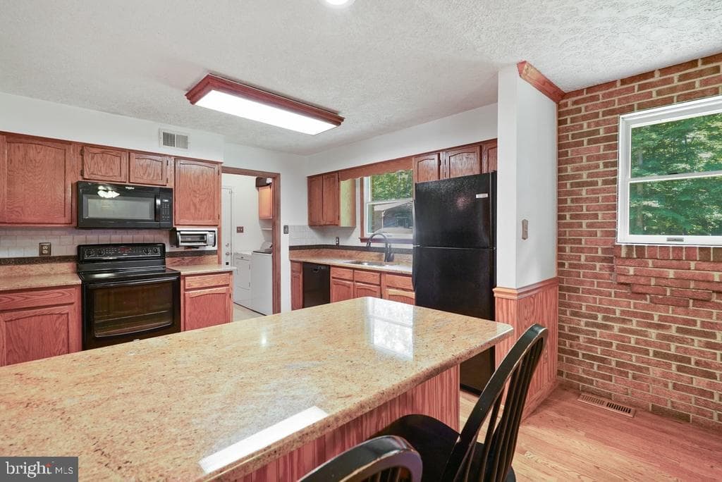 9655 Sharon Avenue photo 11