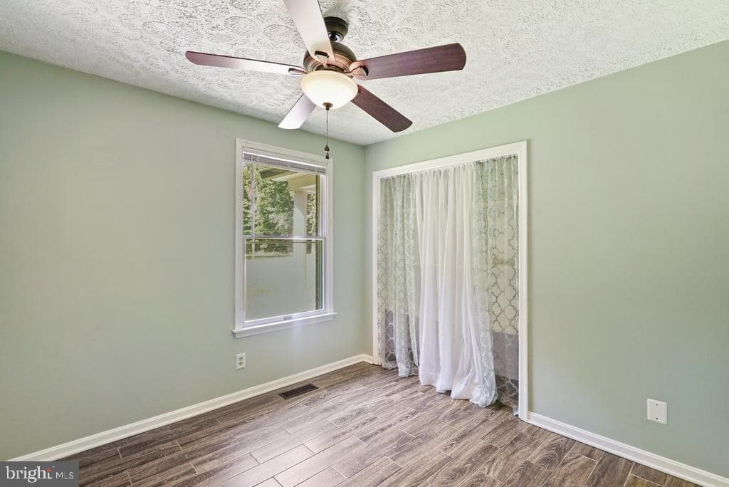 9655 Sharon Avenue photo 25