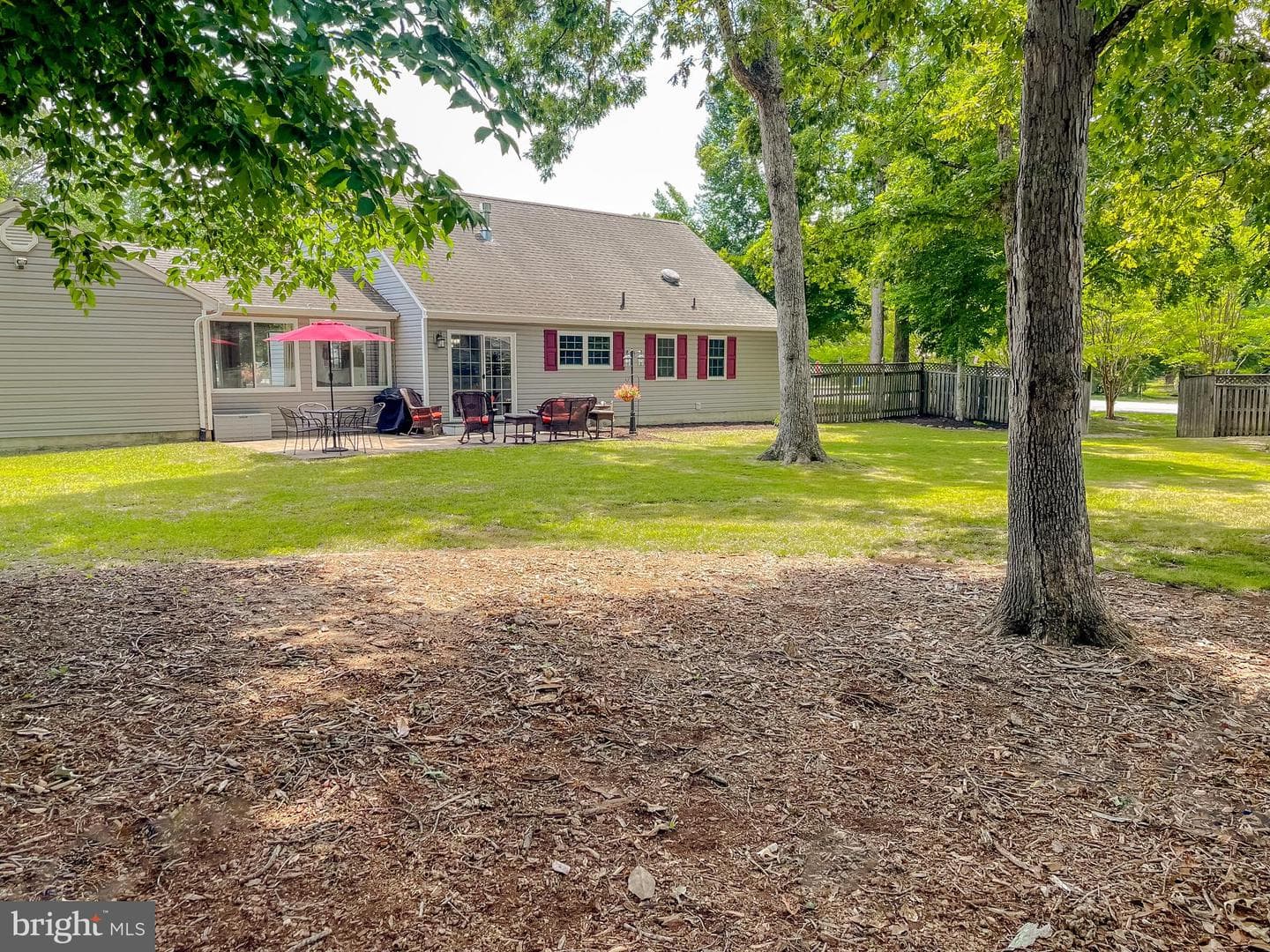 207 Persimmon Court photo 37