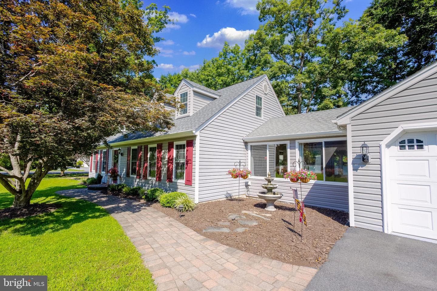 207 Persimmon Court photo 40