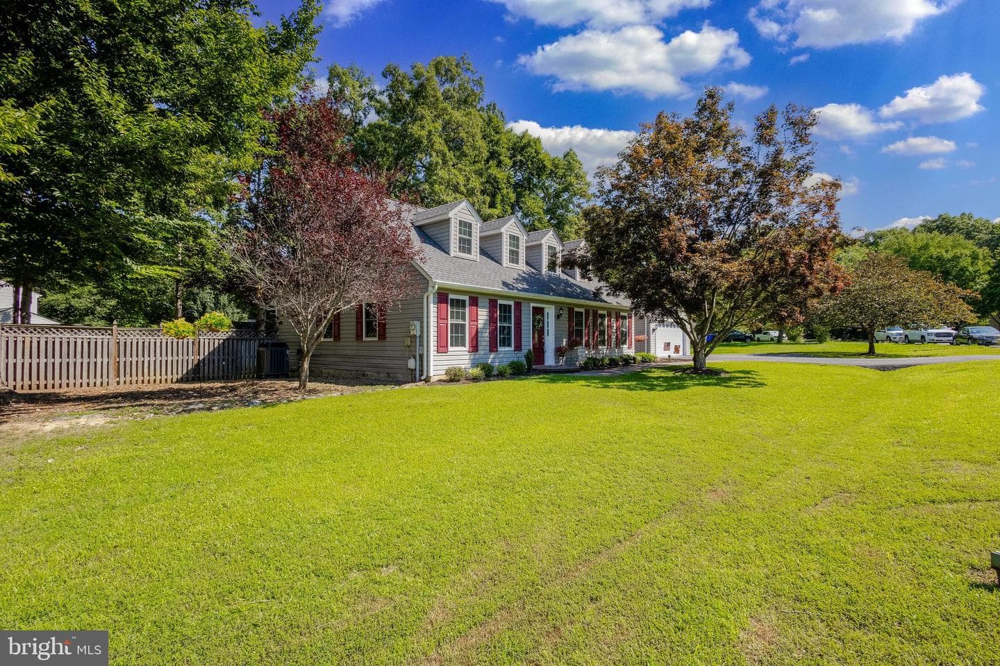 207 Persimmon Court photo 44
