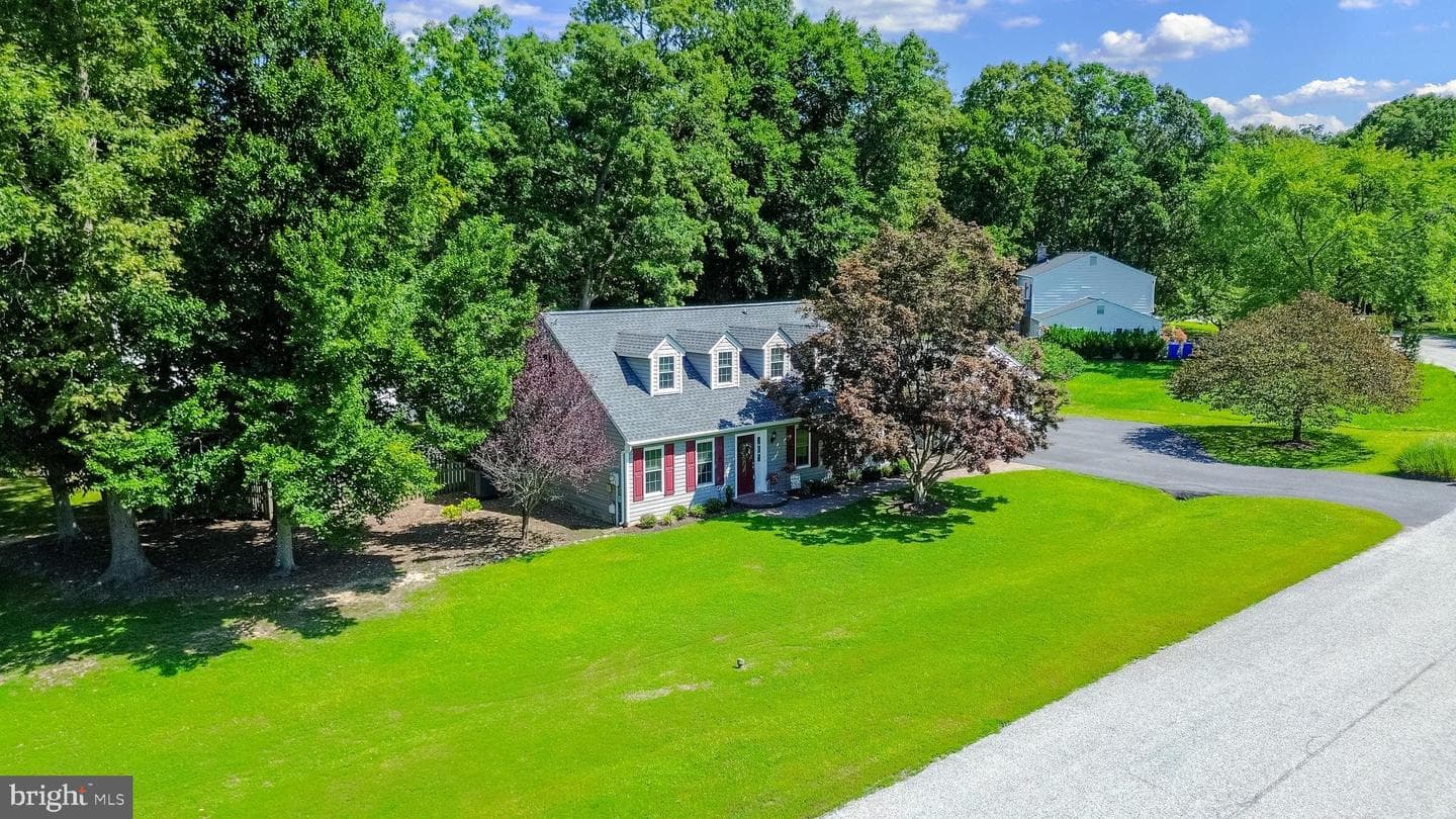 207 Persimmon Court photo 63