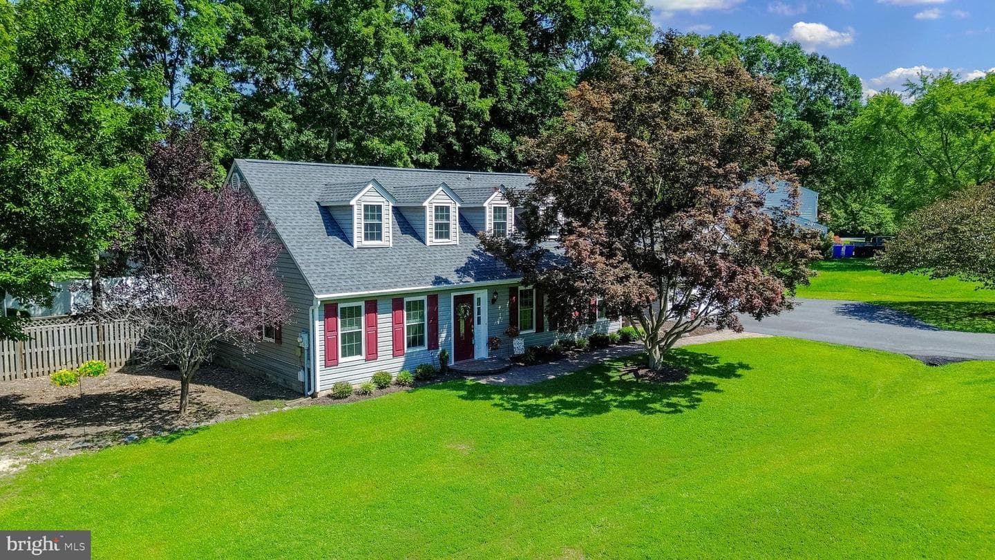 207 Persimmon Court photo 82