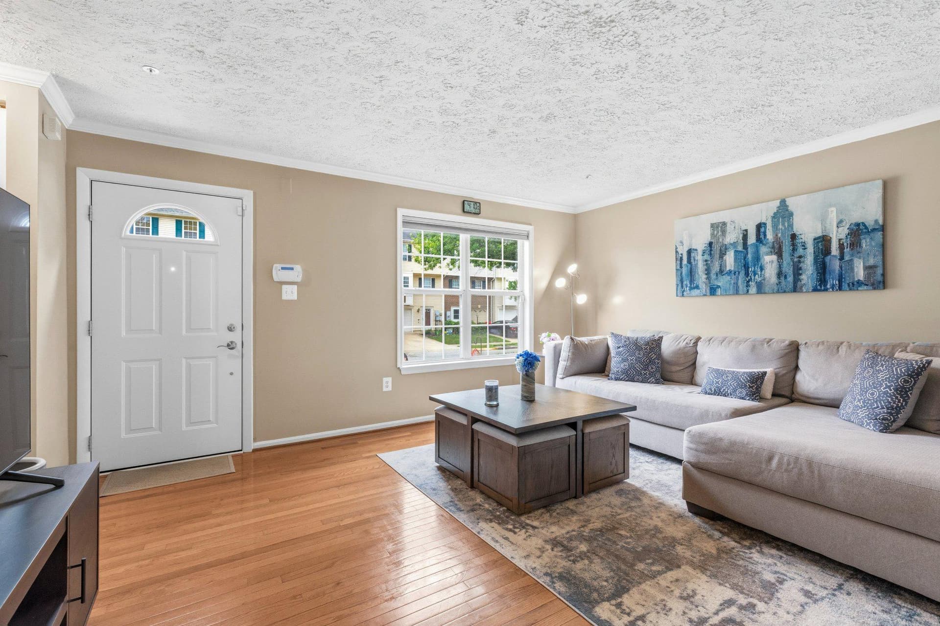 6744 Pauline Court photo 11