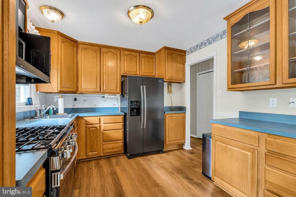 810 Kenyon Avenue photo 12