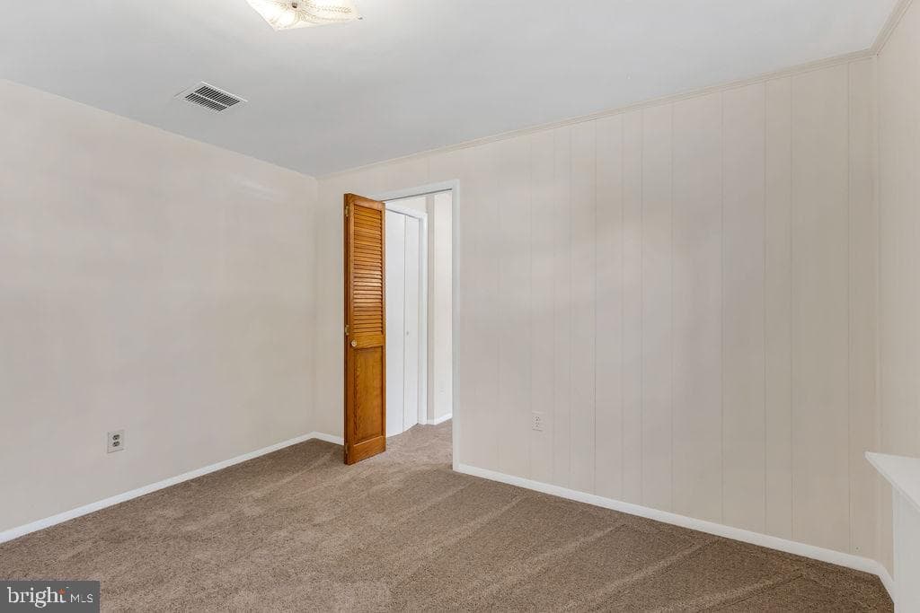 810 Kenyon Avenue photo 26